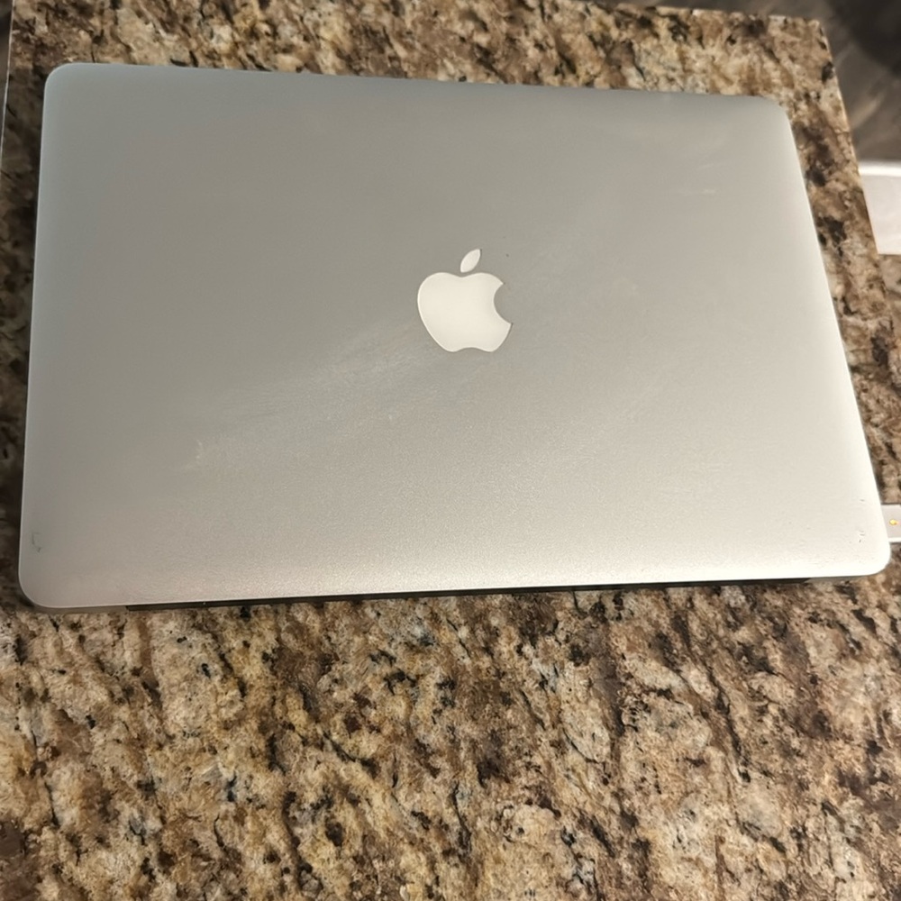 MACBOOK AIR 2017 13inch!